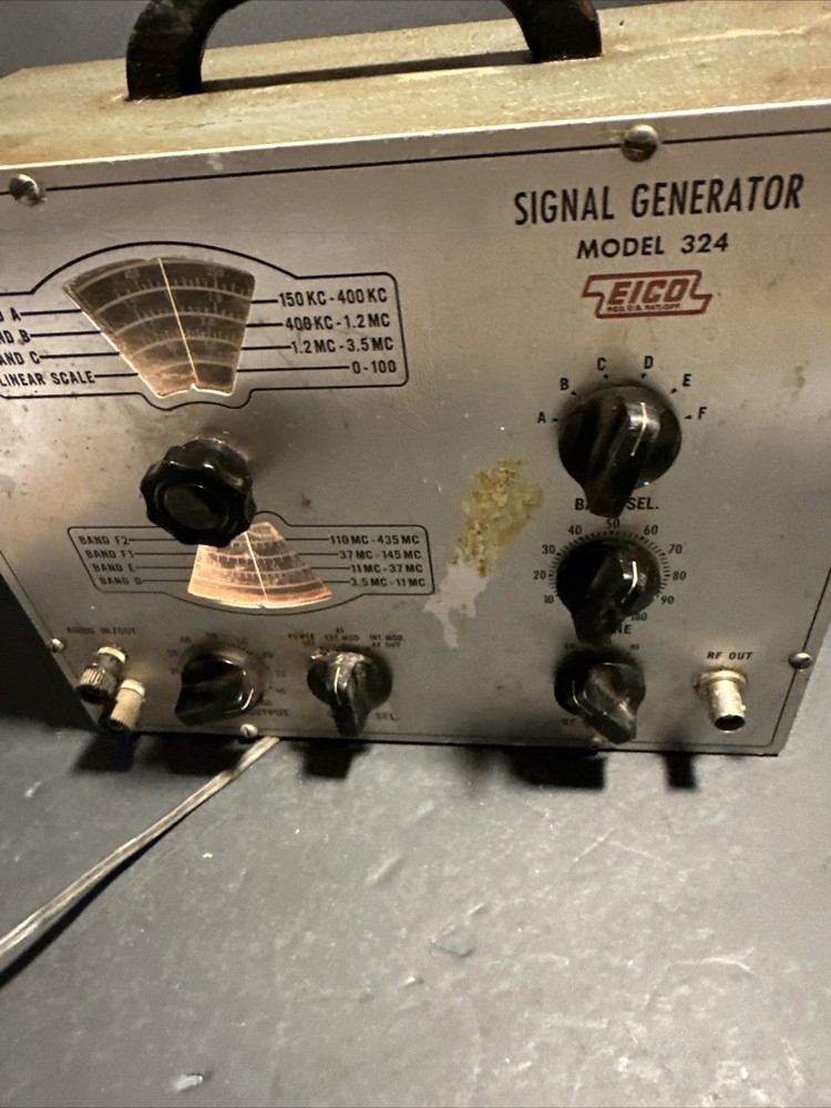 Eico Signal Generator Model 324 Untested, Powers On, Lights Up Untested #P