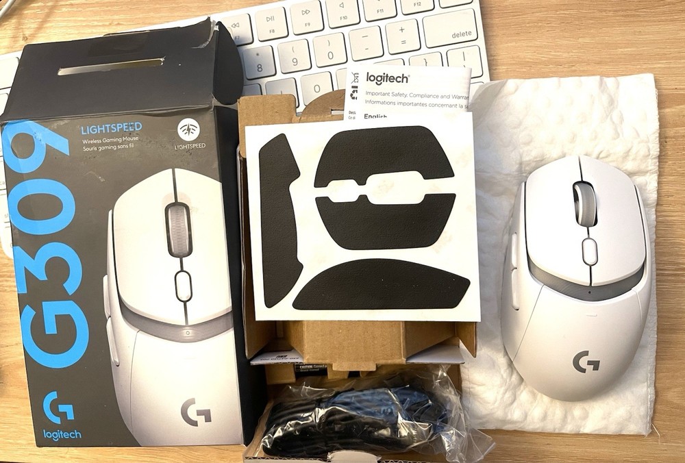 Logitech G309 Wireless Gaming Mouse Lightspeed/Bluetooth - White