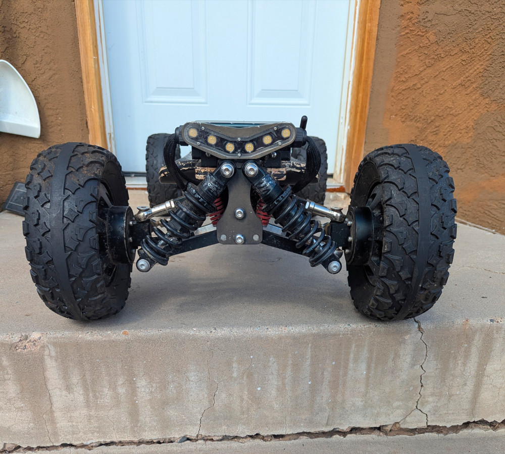 Ecomobl M-24 Pro 4X4 skateboard