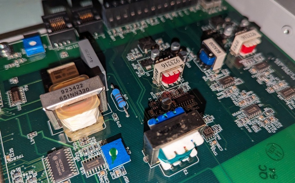 Valcom V-9964 Digital Feedback Eliminator UNTESTED For Parts