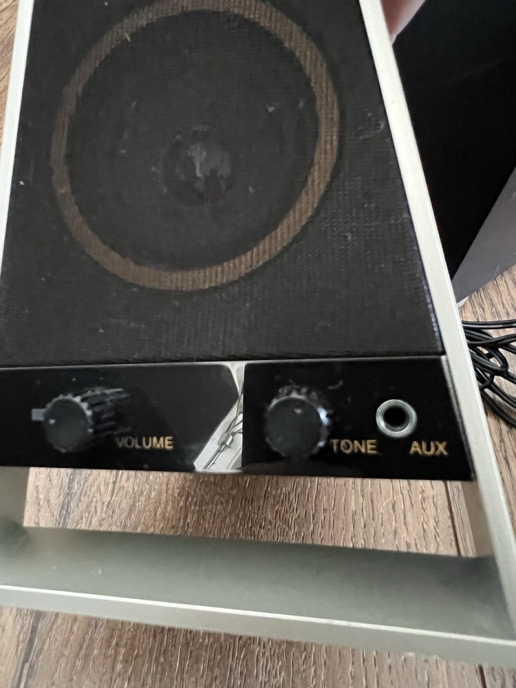 Altec Lansing Powered Audio System Model VS2621 2.1 System