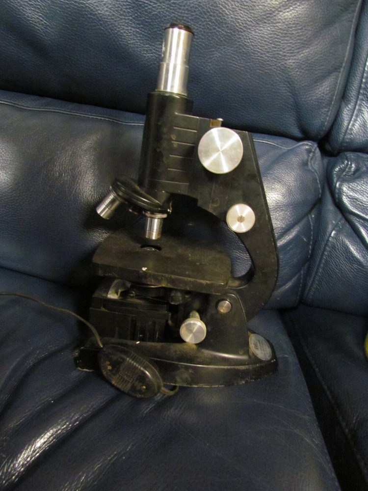 Vintage A O Spencer Microscope Model 374433