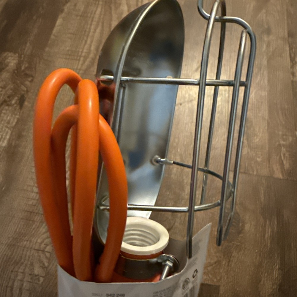 HDX Metal Shield Utility Light 6' ft Cord