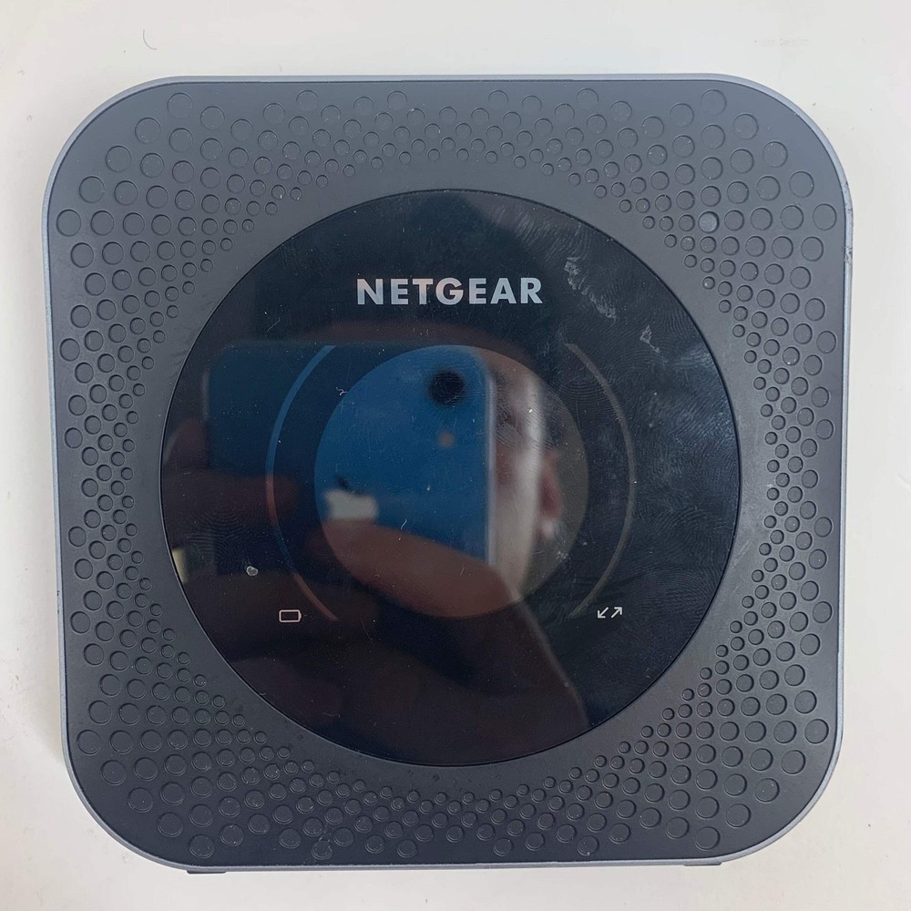 NETGEAR MR1100 Mobile Hotspot Router