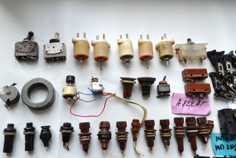 81PCS Set Vintage Soviet Variable Resistor Toggle Switch Push Button Fuse Socket