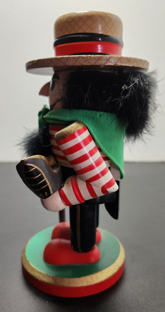 2000 International Italian Nutcracker