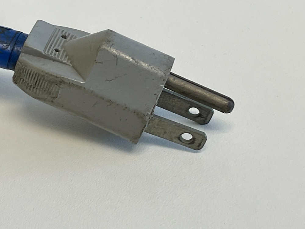 PP7: DATASHIELD 100 6 OUTLET Power Unit