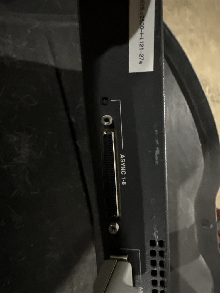 Cisco 2509 Router/Access Server with Octal Cable