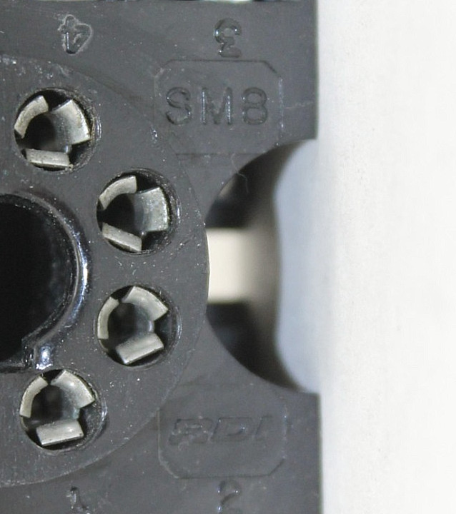 RDI SM8 8 Pin Relay Socket