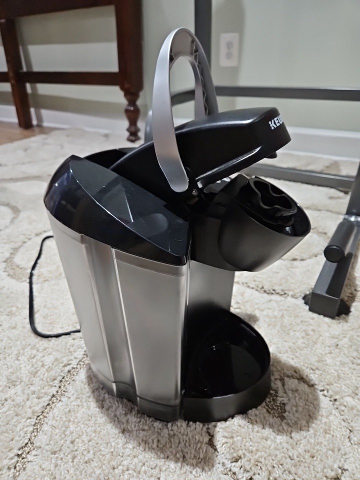 Keurig K50 Single Cup Coffee Maker - Black