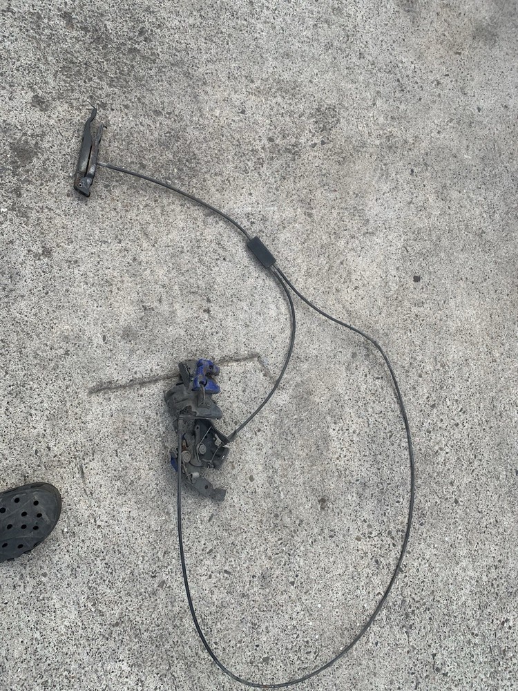 Scania R Grill Lock Set