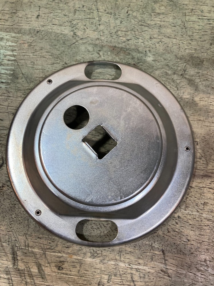 Coleman 295 Lantern - Globe Rest