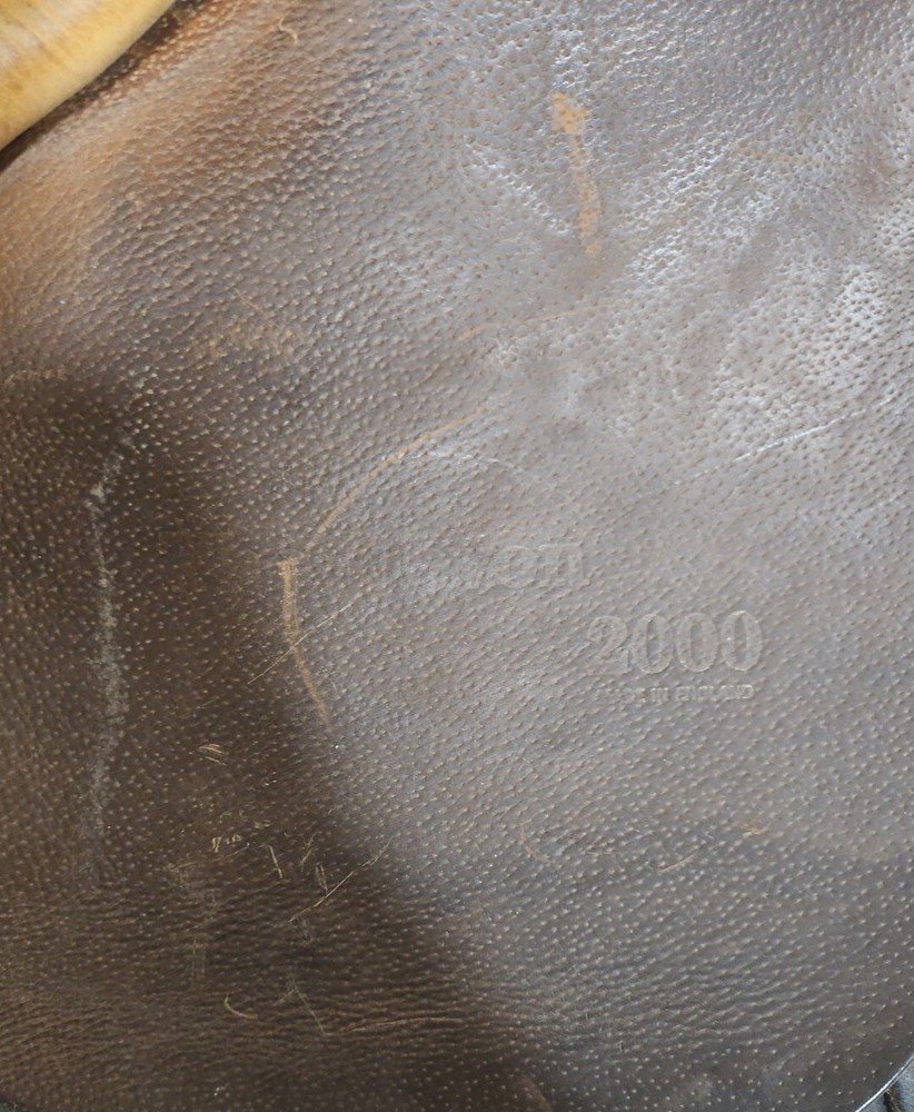 Beval Jumping Saddle Size 17 Long Made in England Devon 2000 Used