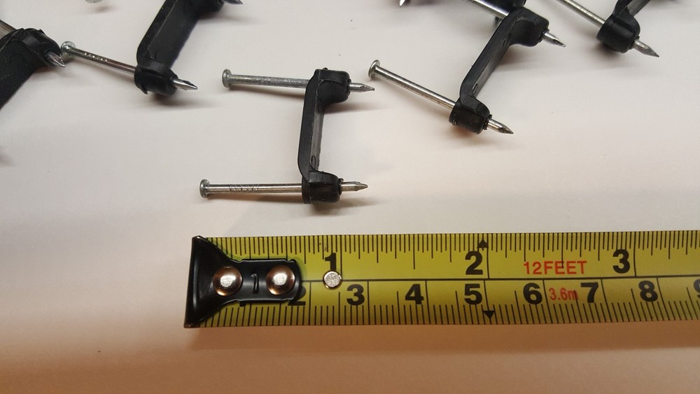 2 nail hard plastic clip - hardware 10 PACK