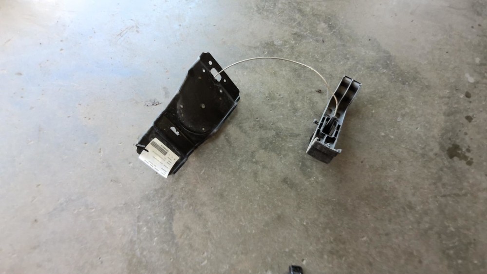 CARAVAN   2013 Spare Wheel Carrier 704459