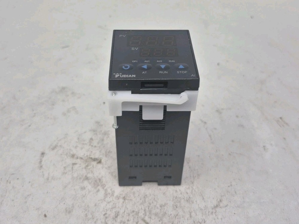 Yudian AI-208 Temperature Controller