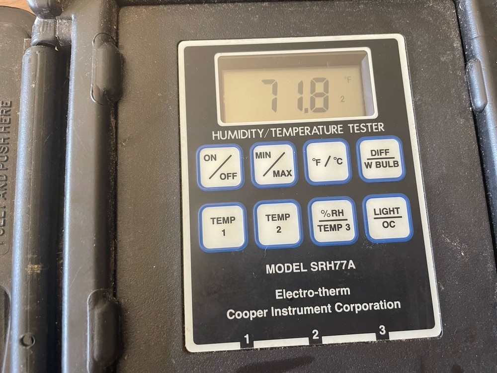 Cooper Temperature/Humidity Digital Instrument SRH77A