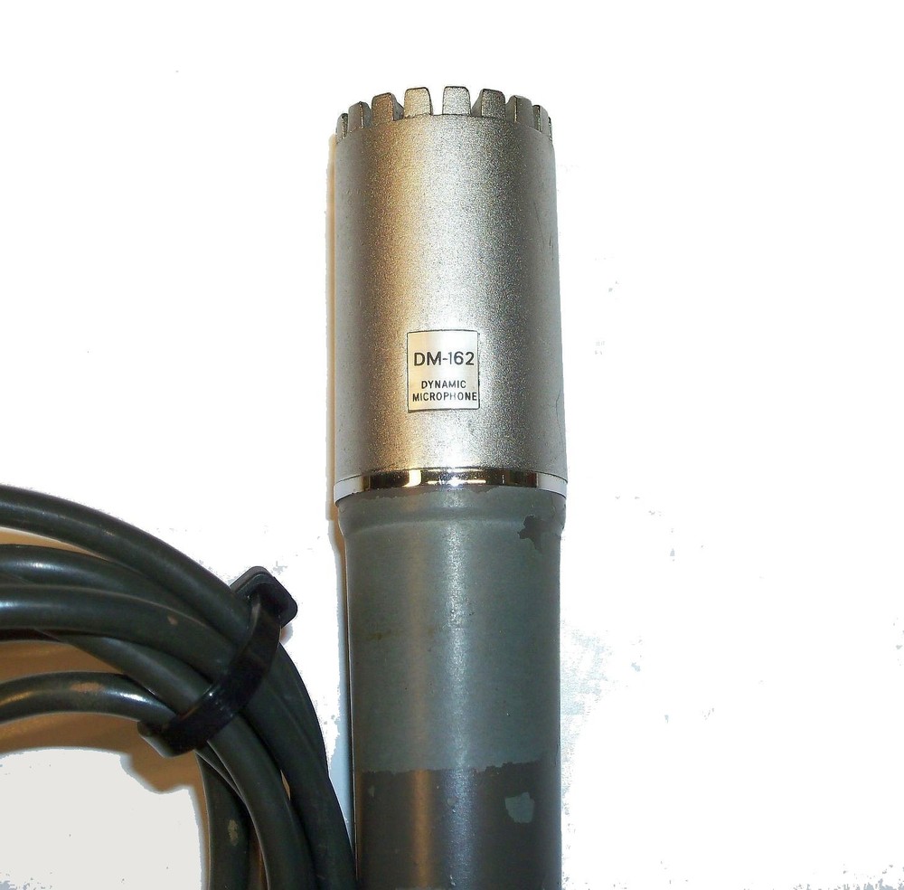 General Electric DM-162 Dynamic Microphone with 1/4" plug