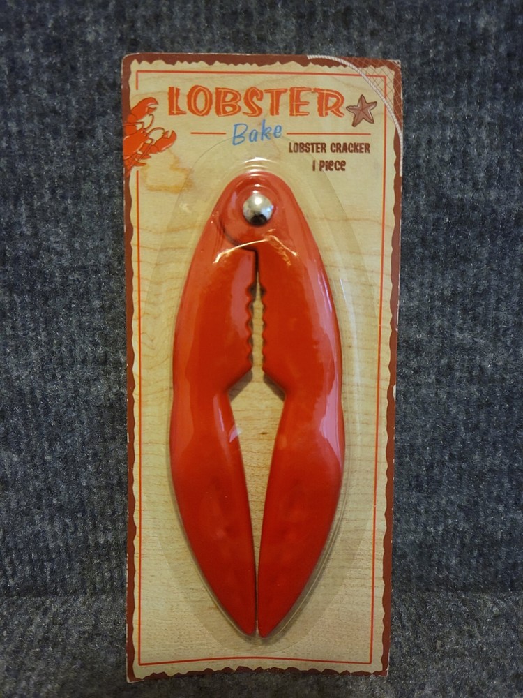 Lobster Bake 2 LOBSTER CRACKERS