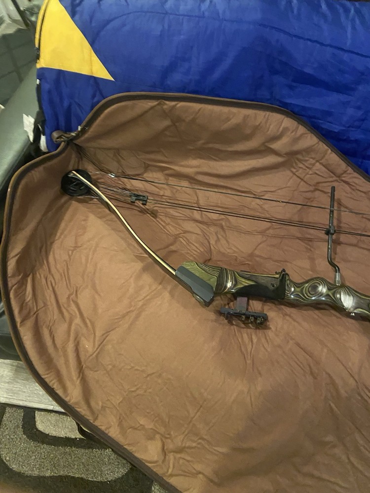 Browning Bow and Arrow With Soft Case Cover Hunting