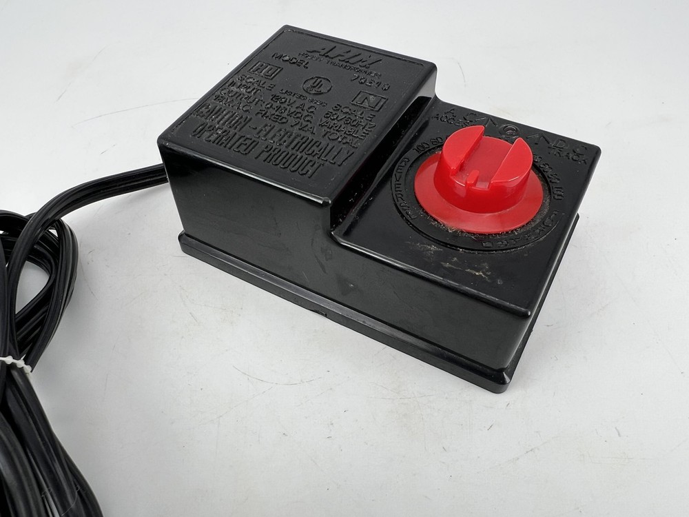 AHM #70210 HO Scale Hobby Transformer 0-18V DC Variable 18V Tested Works