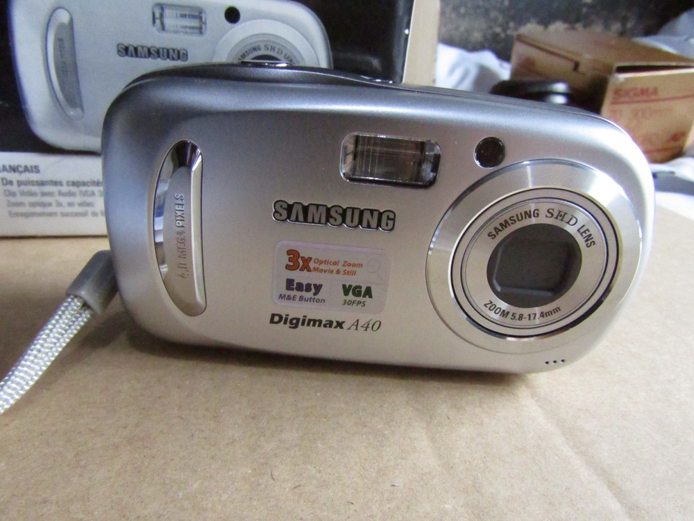 Samsung Digital Camera Digimax A40 4MP Tested Working Plus SD Card