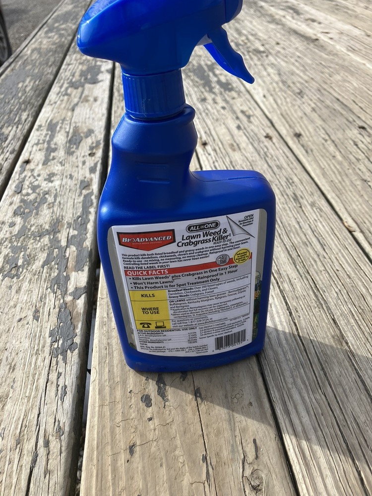 BioAdvanced Lawn Weed & Crabgrass Killer Ready-to-Use Spray 24oz Kills Root