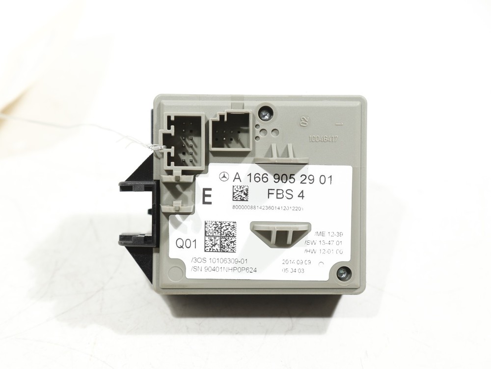 2012-2015 Mercedes ML350 W166 Ignition Power Engine Start Switch Module OEM