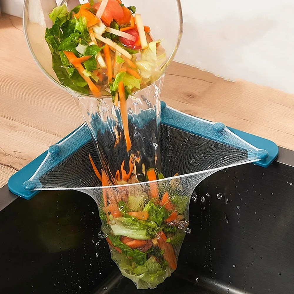 Corner-Fitting Triangular Sink Strainer Basket for Efficient Vegetable Rinsing