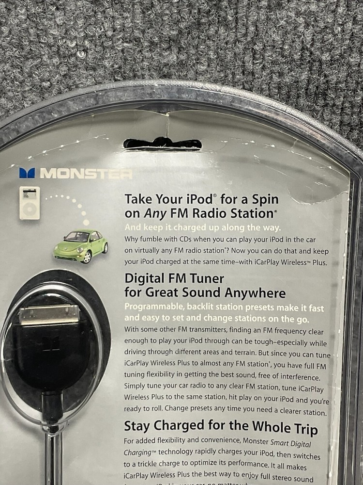 Monster iCarPlay Wireless 😊 FM Transmitter/Charger for iPod