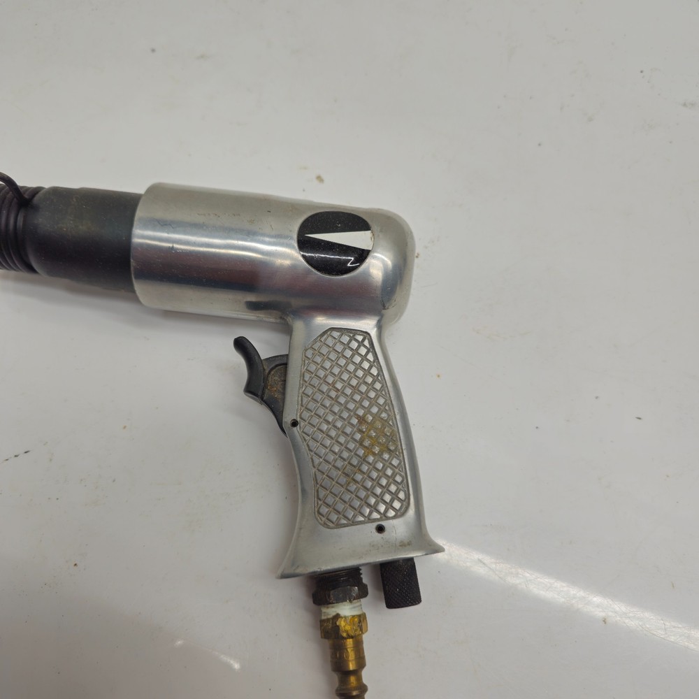 DeVilbiss ATP30 Pneumatic Air Hammer Chisel Tool W/ Quick Connect Vintage Style