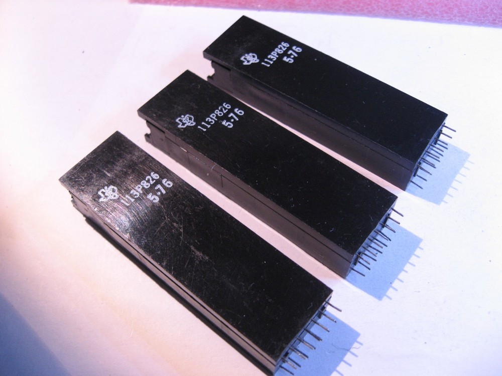 113P826 Texas Instruments 14-Pin DIP Display Riser Connector - USED PULLS Qty 3