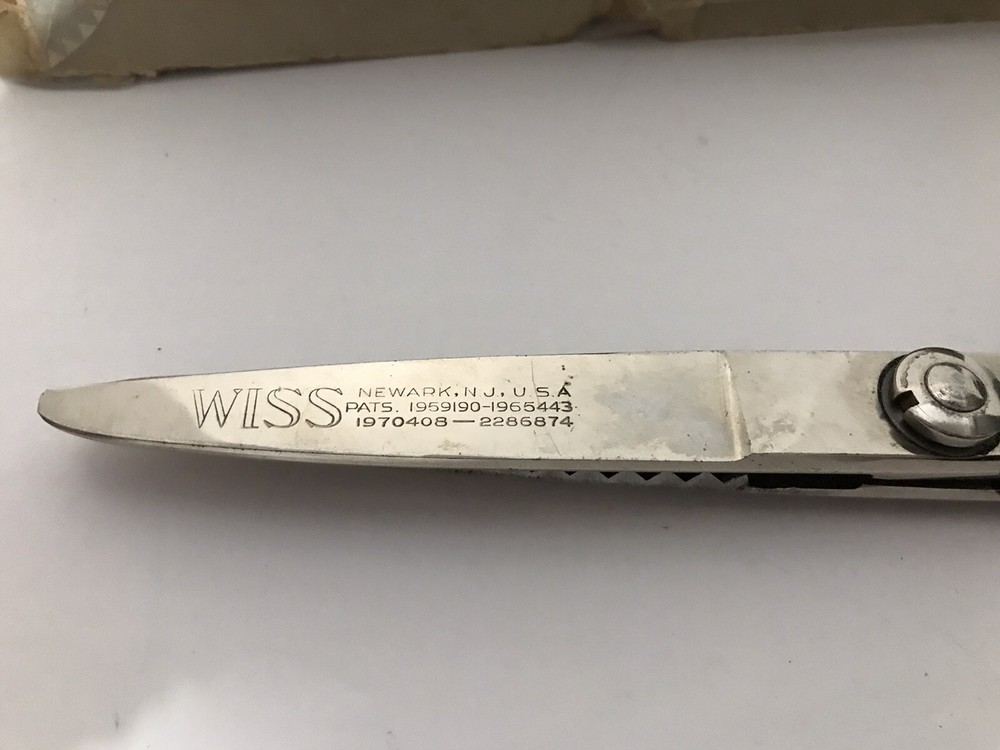 Vintage Wiss Pinking Shears Model C with box