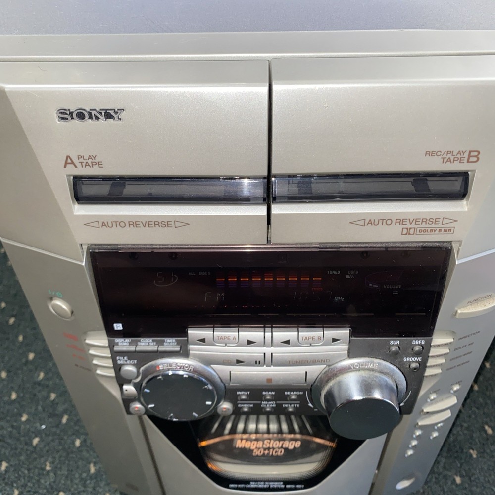 Sony CD Changer Stereo System Dual Cassette Dolby NR Auto Reverse Silver