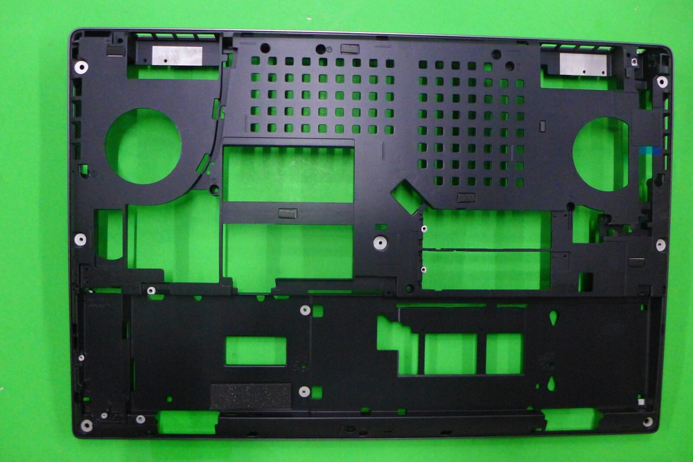 NEW Dell Precision 7530 Bottom Base Chassis Assembly V9DC7