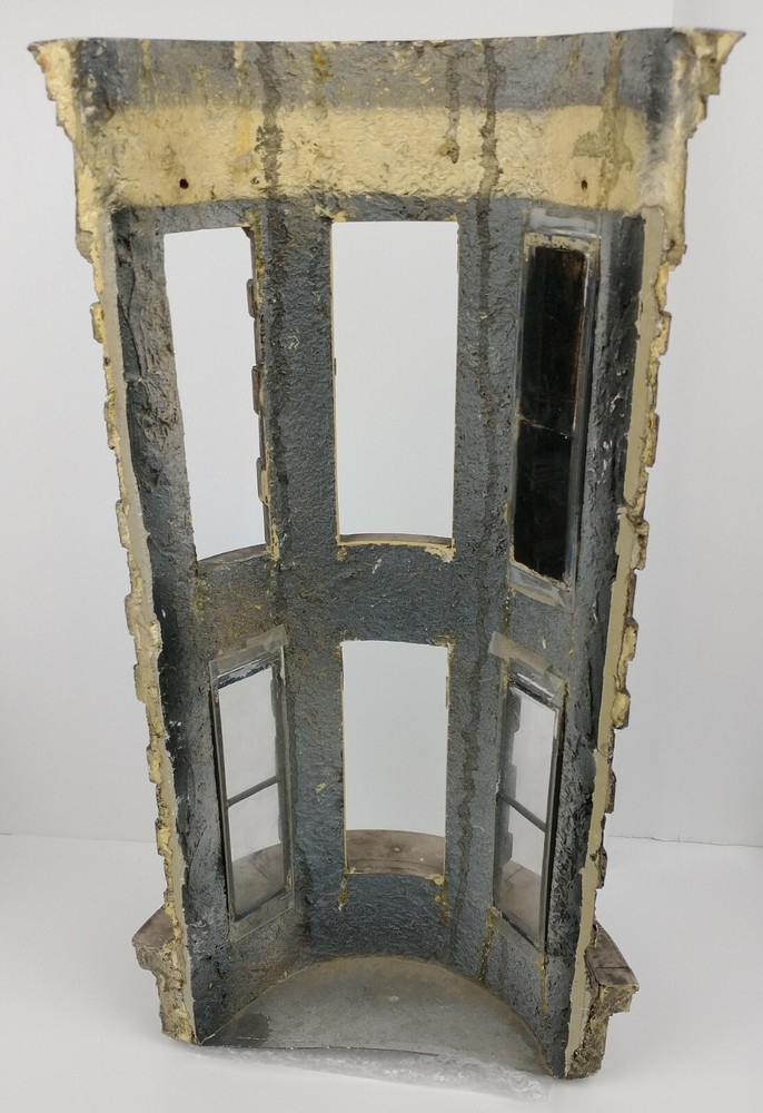 Godzilla: Large NY Flatiron Building Miniature Section