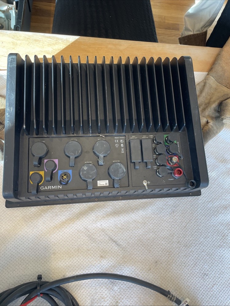 Garmin GPSMAP 8215 Touchscreen Chart Plotter FOR PARTS