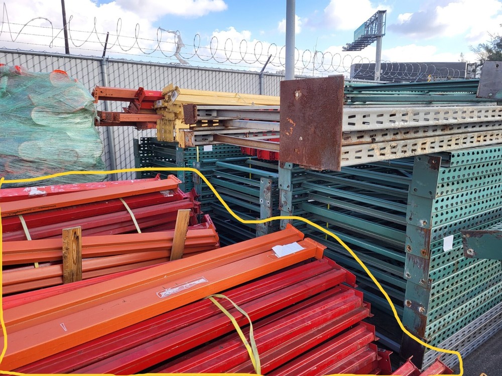 Pallet rack shelving beams Red 96"x4