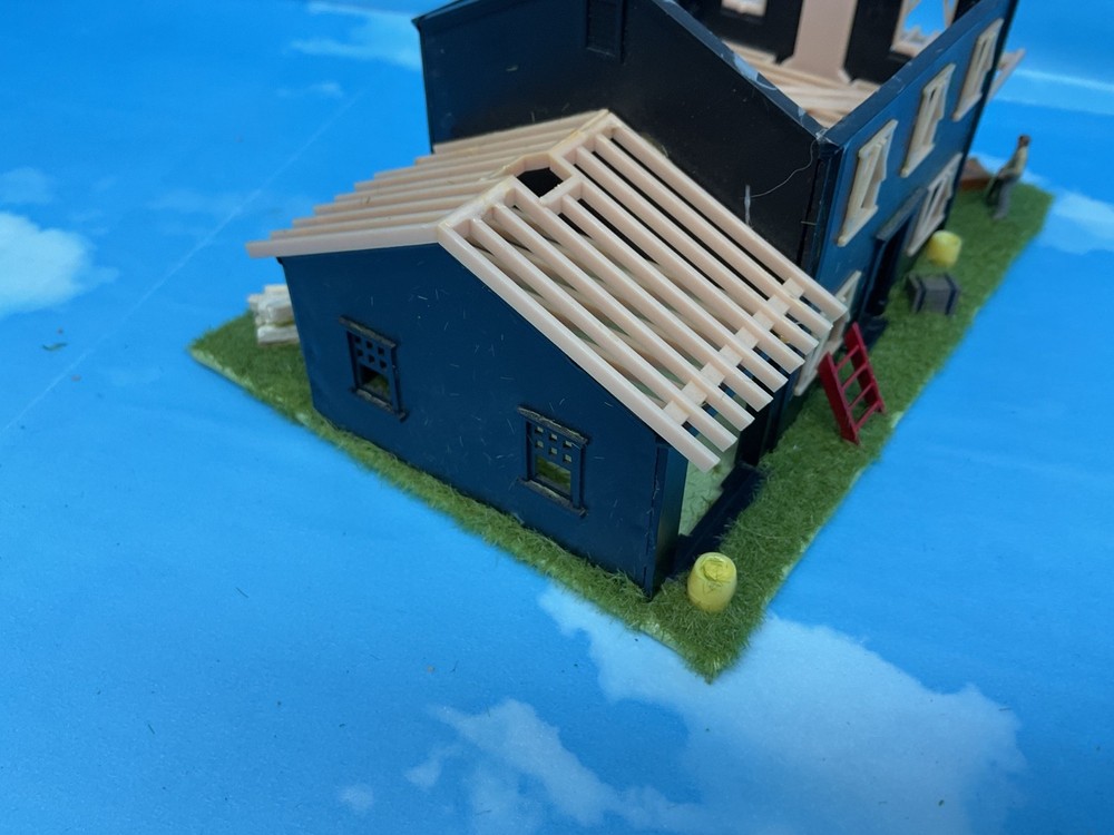 2 STORY HOUSE UNDER CONSTRUTION