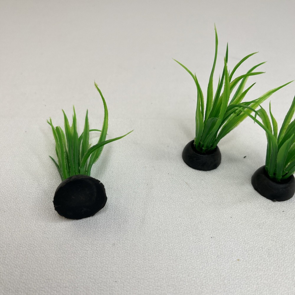 3 PC Xunyee Plastic Aquarium Plants