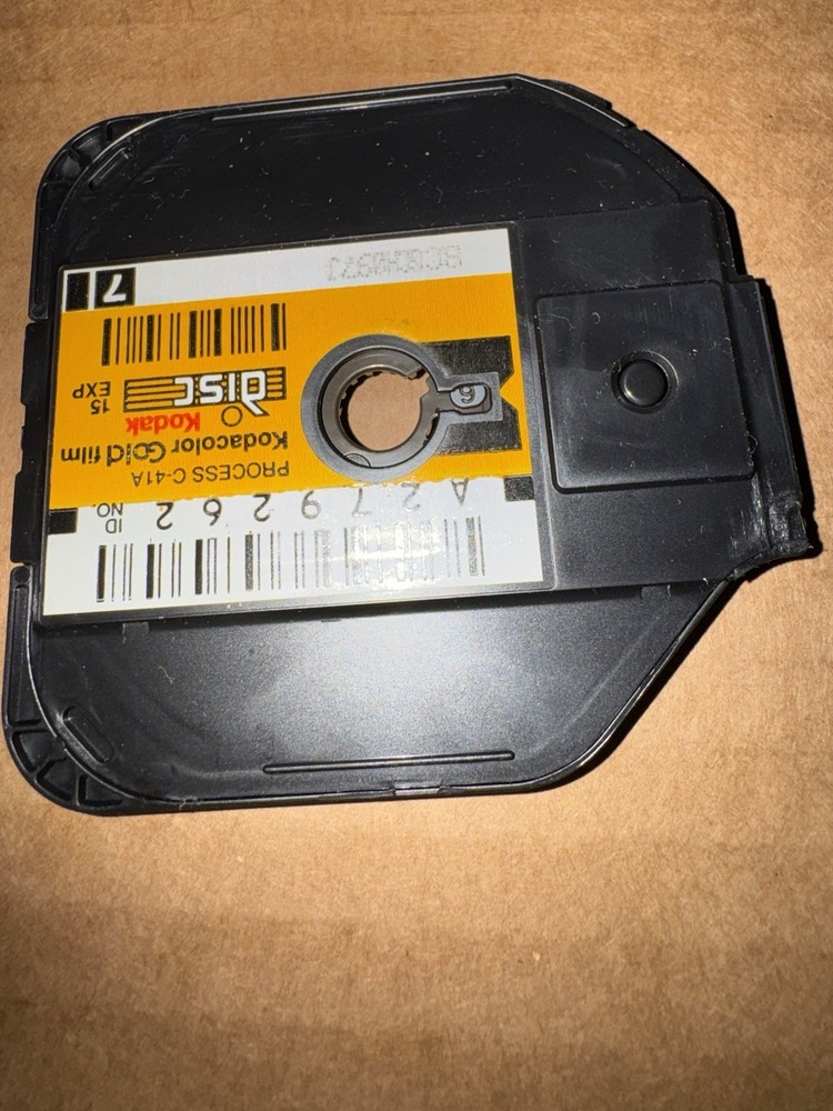 Vintage Keystone 1030 Everflash Disc Camera w/ Built-in Flash & Strap ***Read