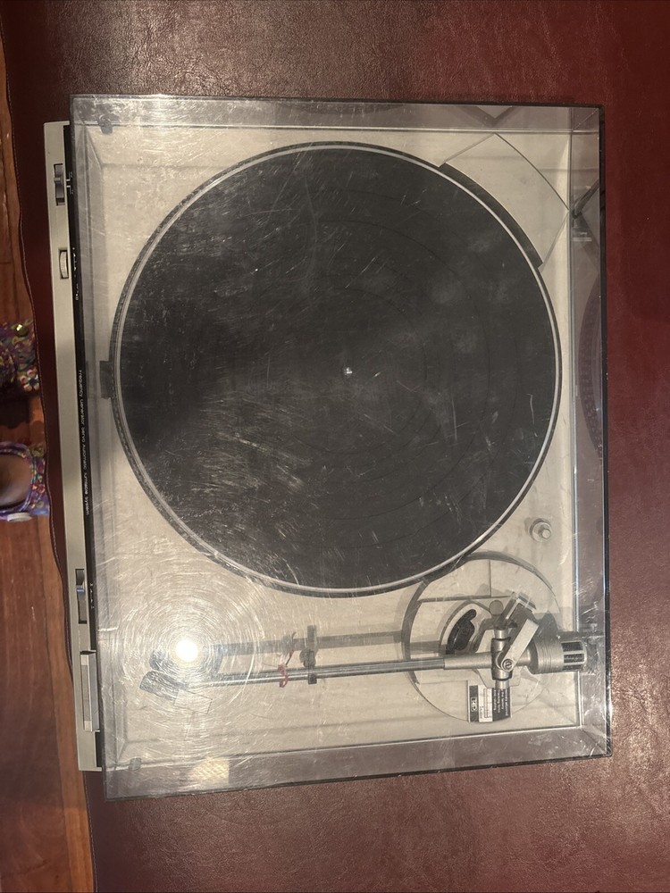 Technics SL-B200 Model Belt Drive Automatic Turntable - NICE