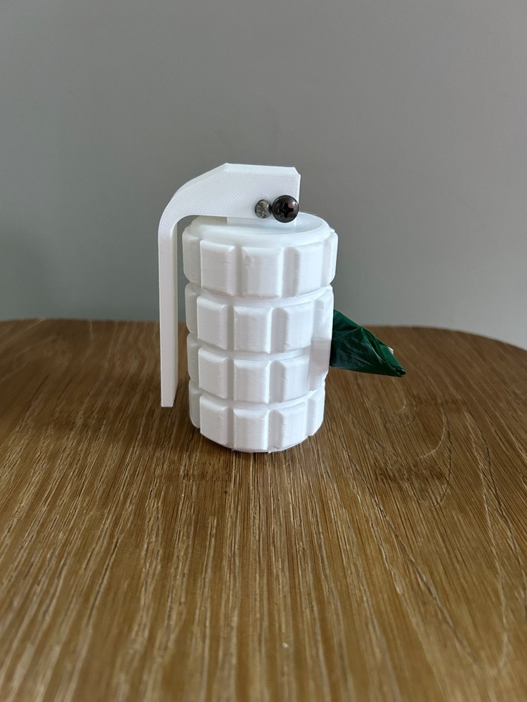 Pet Bag Roll Holder – Convenient & Reusable