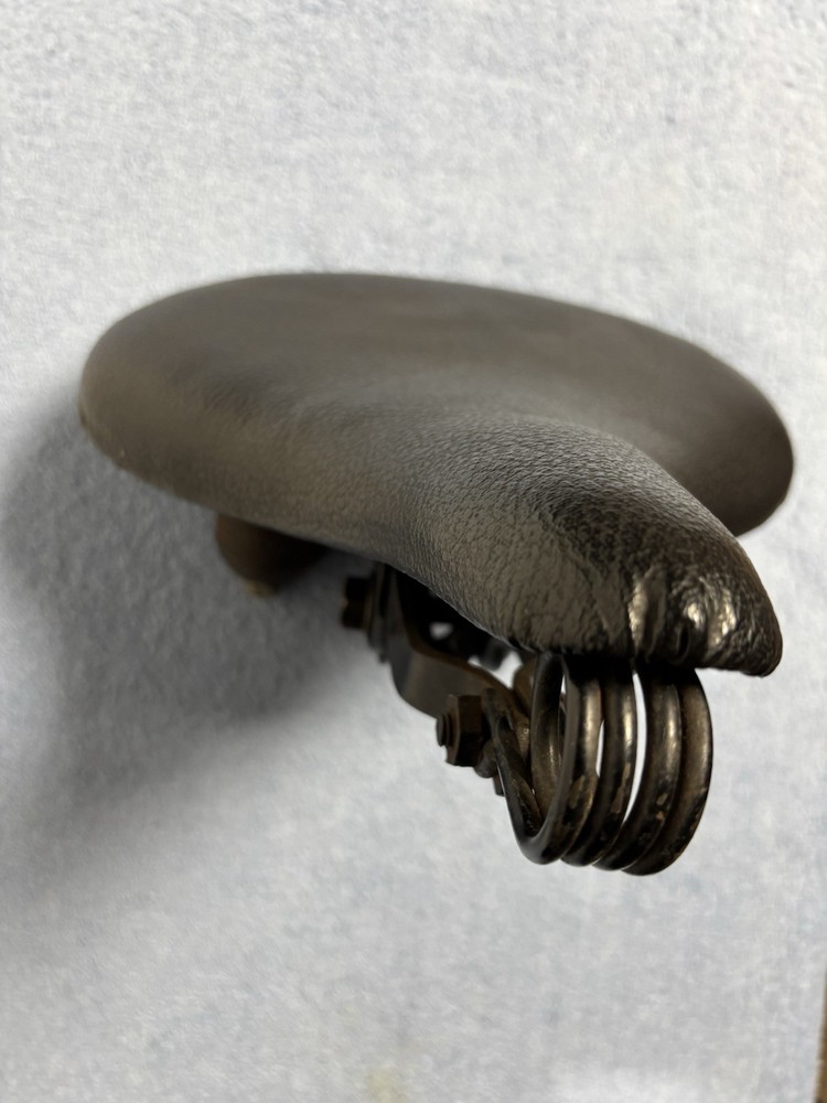 PREWAR MESINGER MEN'S SLIDER BICYCLE SADDLE