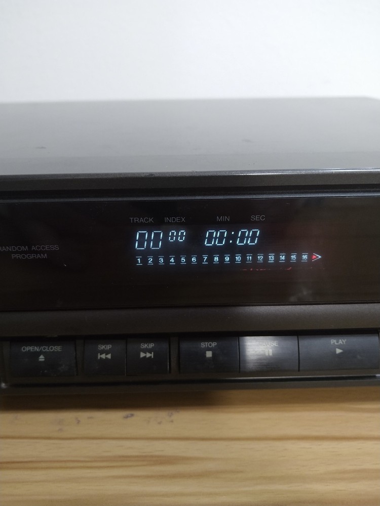 Technics SL-PG100 Compact Disc Player - No Remote -UNTESTED - see description