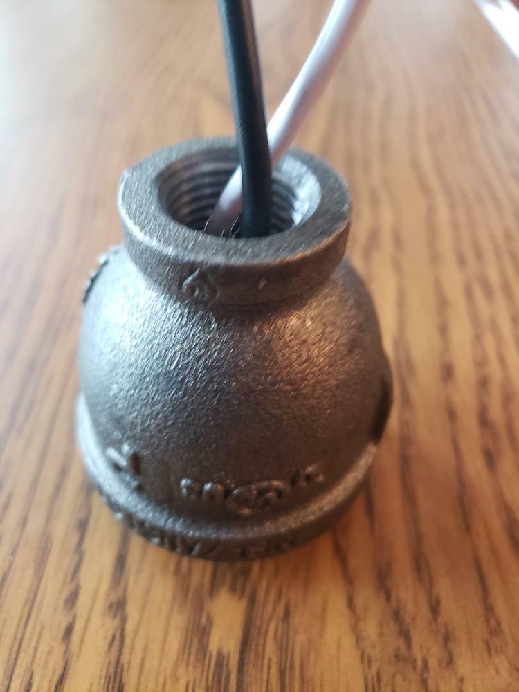 industrial iron pipe lamp light socket