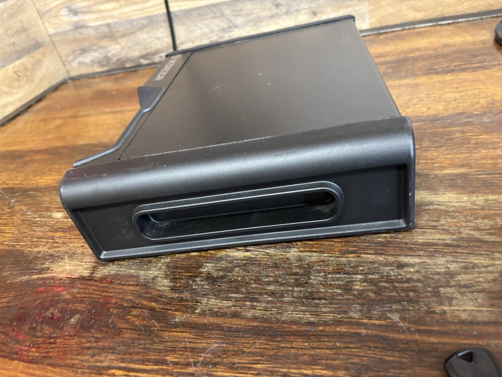 XDeer Gun Safe WITH 2 keys, unknown code