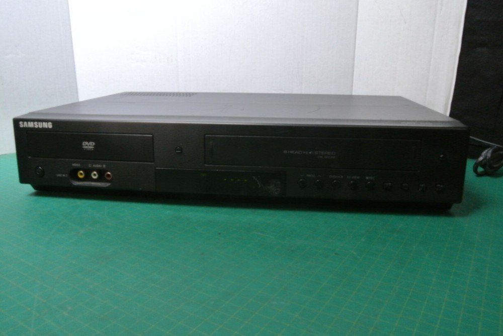 Samsung DVD-V6800 VHS VCR  Tested Working NO REMOTE
