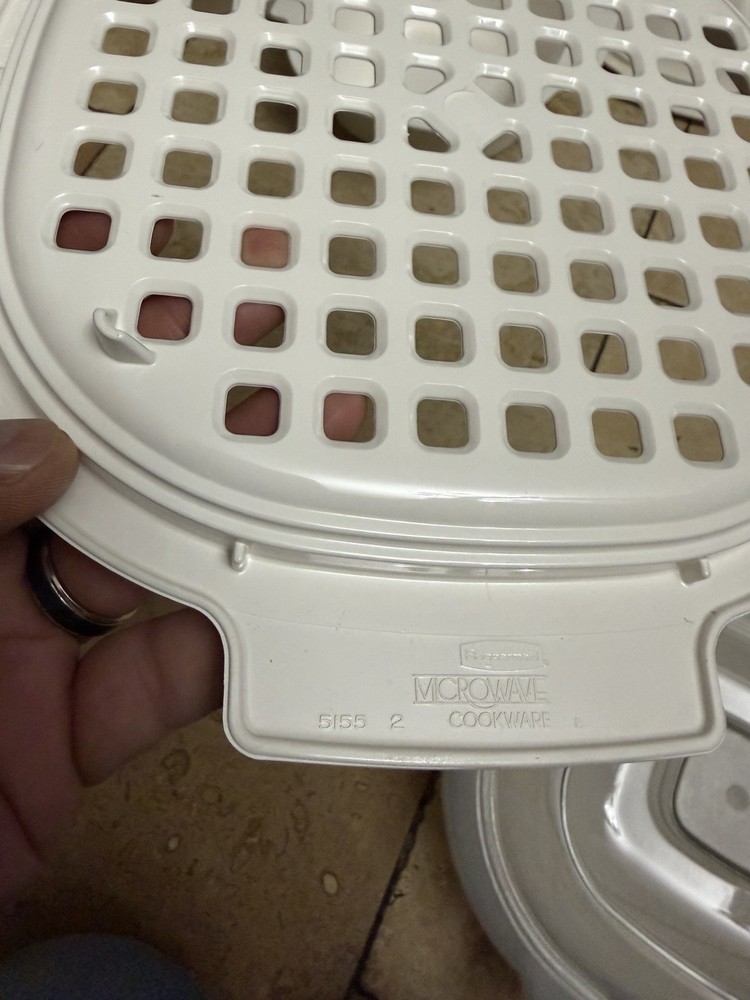 RUBBERMAID MICROWAVE COOKWARE 9 PC STACKING NESTING SET 3 2 & 1 QT BOWLS +