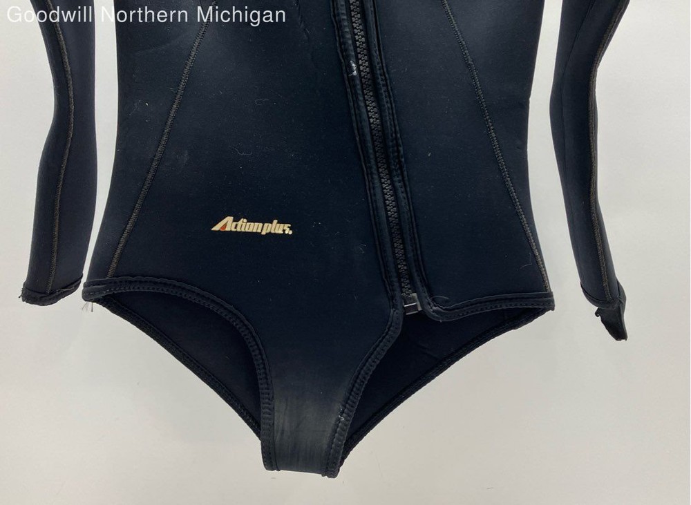 Women's ACTIONPLUS Black Solid Wet Suit - Size L